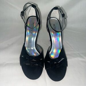 Metaphor Black Women's Heel Sandals Bow Detail Strappy Open Toe Sz 7.5. (C-004)